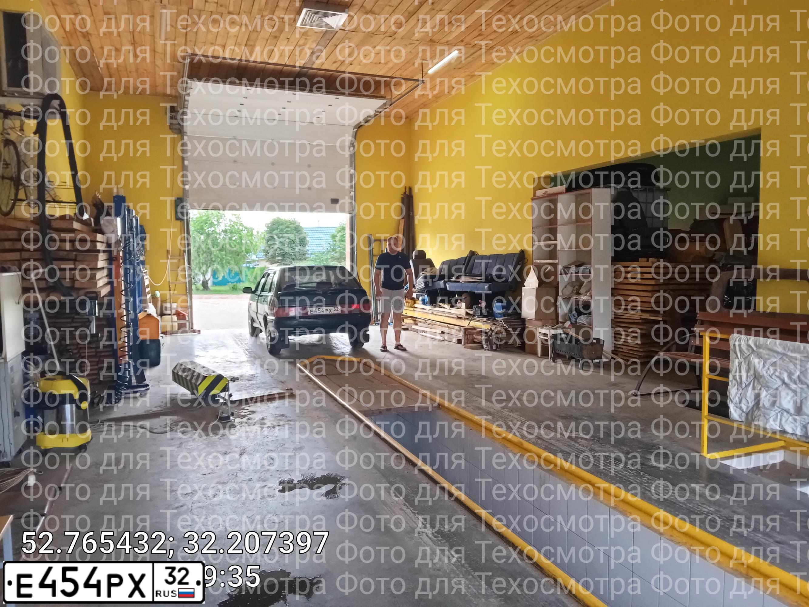 Фото автомобиля LADA 2114 SAMARA, 2007 — госномер О195НН32. Цвет: ГРАФИТОВЫЙ МЕТАЛЛИК