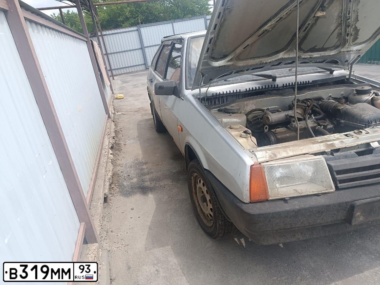 Фото автомобиля LADA 2109, 2003 — госномер У577КЕ181. Цвет: СВЕТЛО-СЕРЕБРИСТЫЙ МЕТАЛЛ