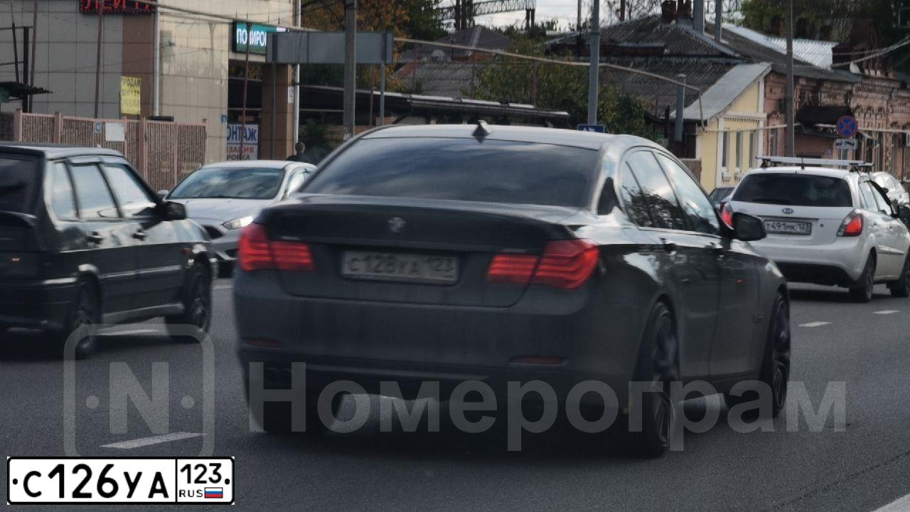 Фото автомобиля ROLLS ROYCE ROLLS-ROYCE SILVER WRIGHT, 2013 — госномер А777ВМ23. Цвет: ЧЕРНЫЙ