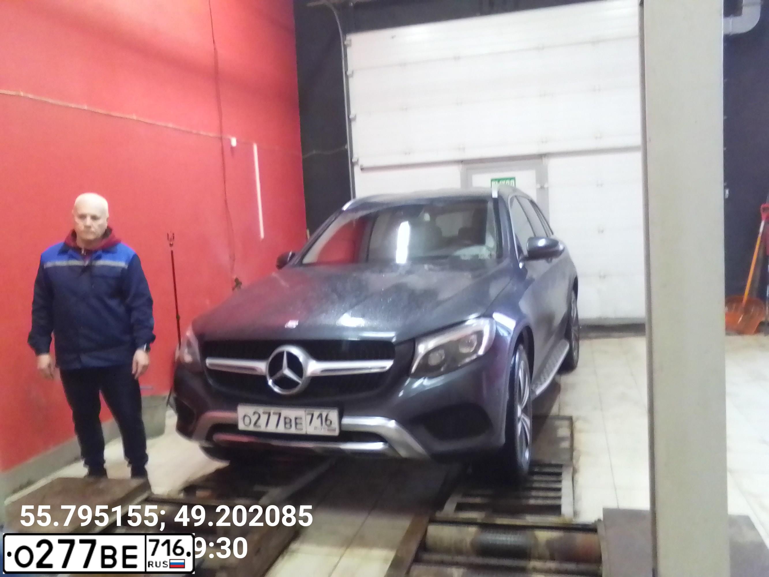 Фото автомобиля MERCEDES GLC-KLASSE, 2015 — госномер О277ВЕ716. Цвет: СЕРЫЙ