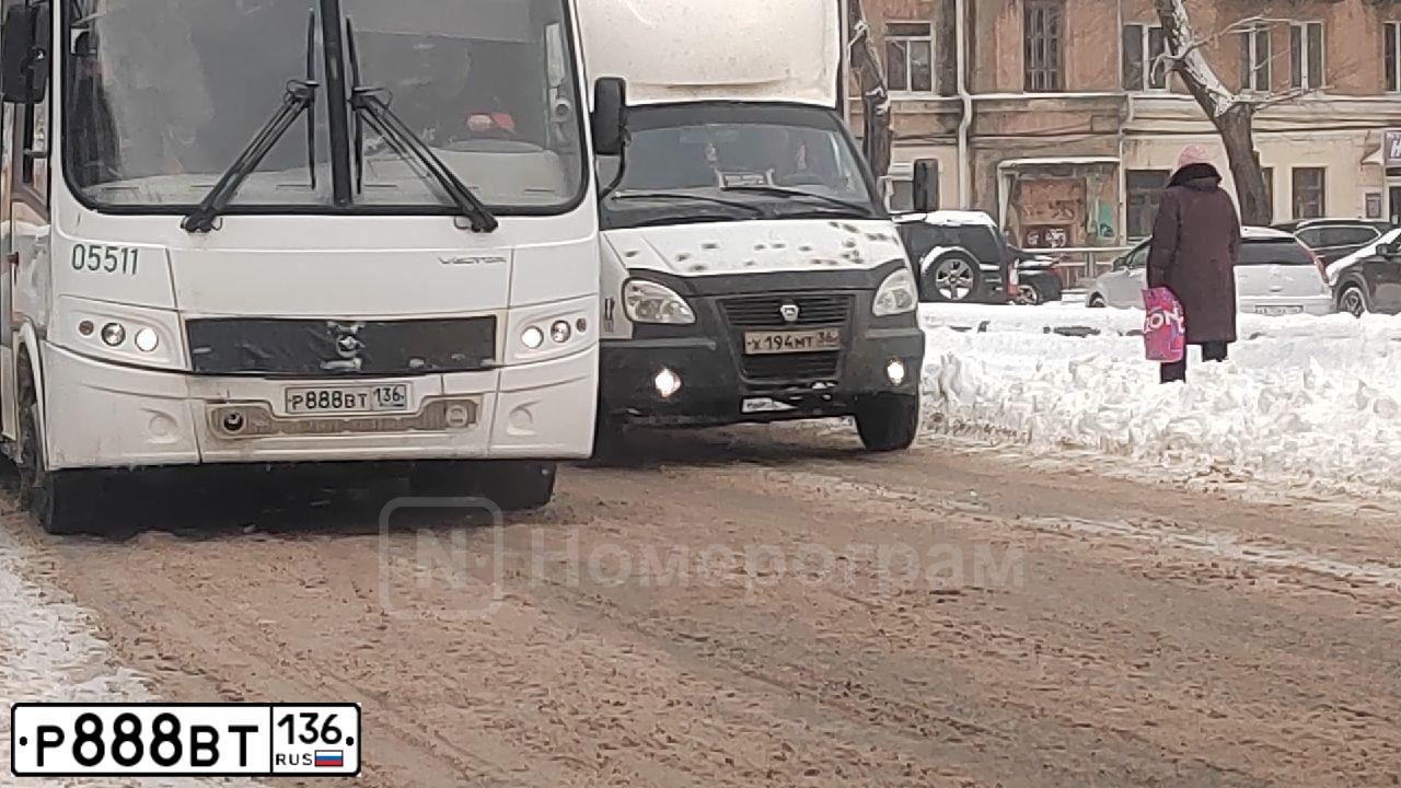 Фото автомобиля PAZ 3204, 2019 — госномер Х269РЕ31. Цвет: Белый