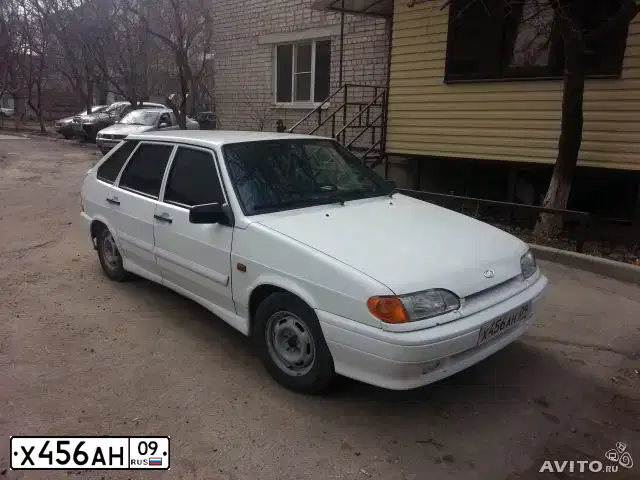 Фото автомобиля LADA 2170 PRIORA, 2012 — госномер В887ОУ122. Цвет: Белый