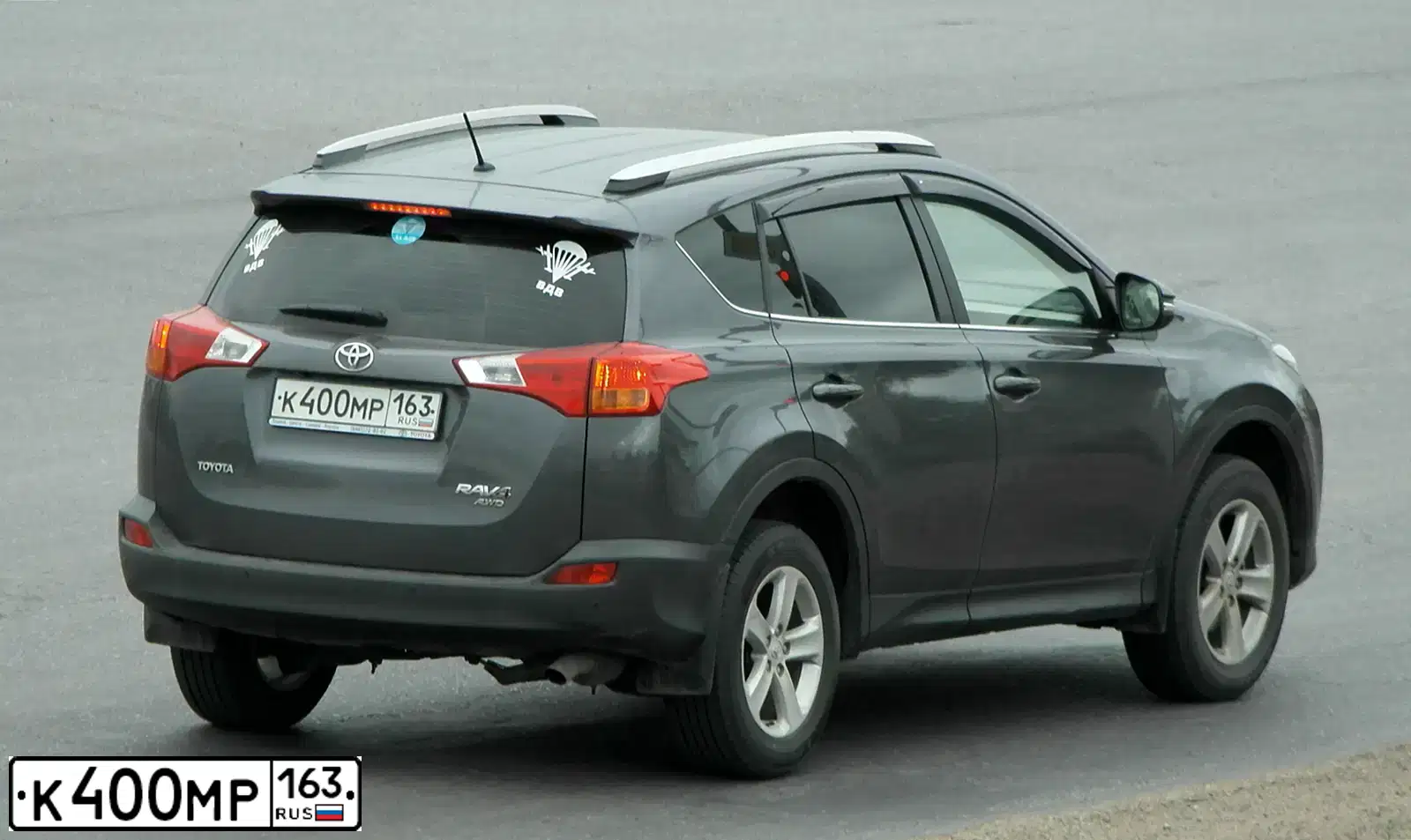 Фото автомобиля TOYOTA COROLLA, 2008 — госномер К400МР163. Цвет: Серебристый