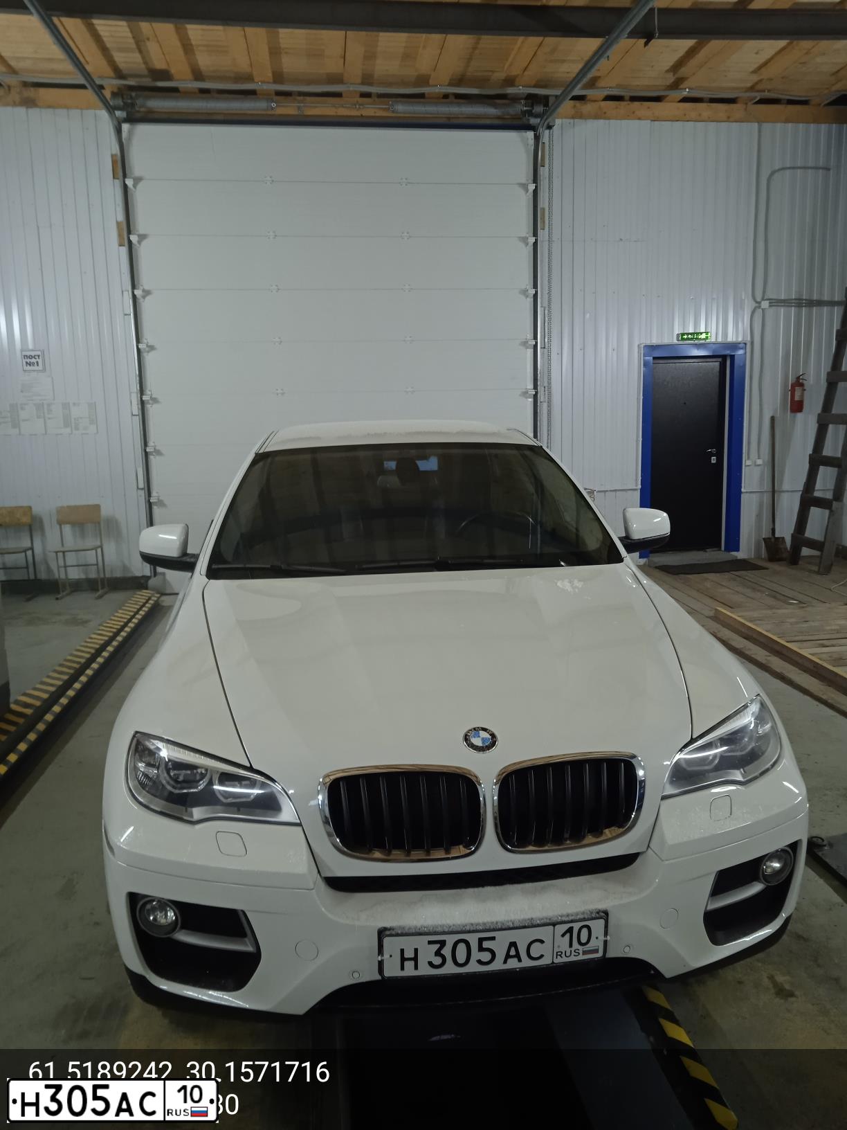 Фото автомобиля BMW X6, 2014 — госномер Т888ЕА178. Цвет: Белый