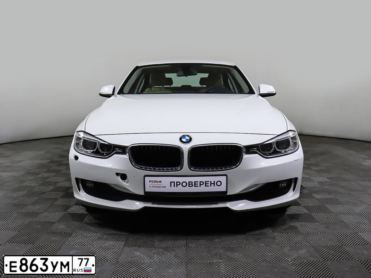 Фото автомобиля BMW 316I, 2013 — госномер В216ВО550. Цвет: Белый
