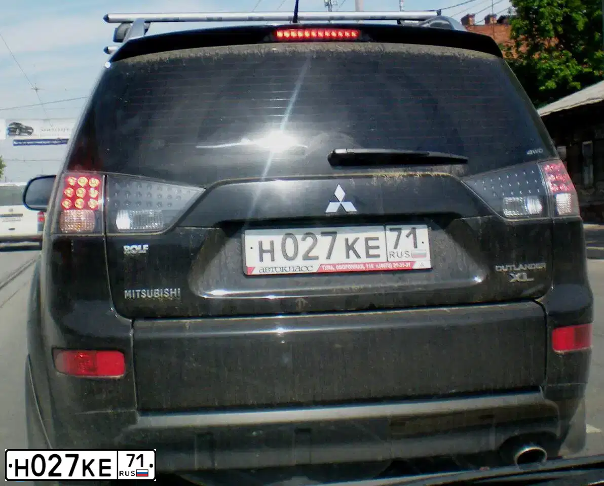 Фото автомобиля MITSUBISHI OUTLANDER, 2008 — госномер Н027КЕ71. Цвет: ЧЕРНЫЙ