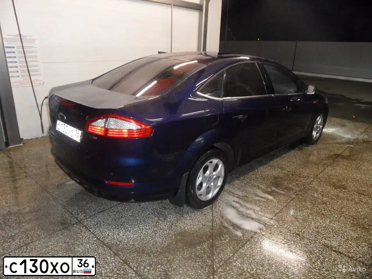 Фото автомобиля FORD MONDEO, 2008 — госномер В422КК33. Цвет: ТЕМНО-СИНИЙ