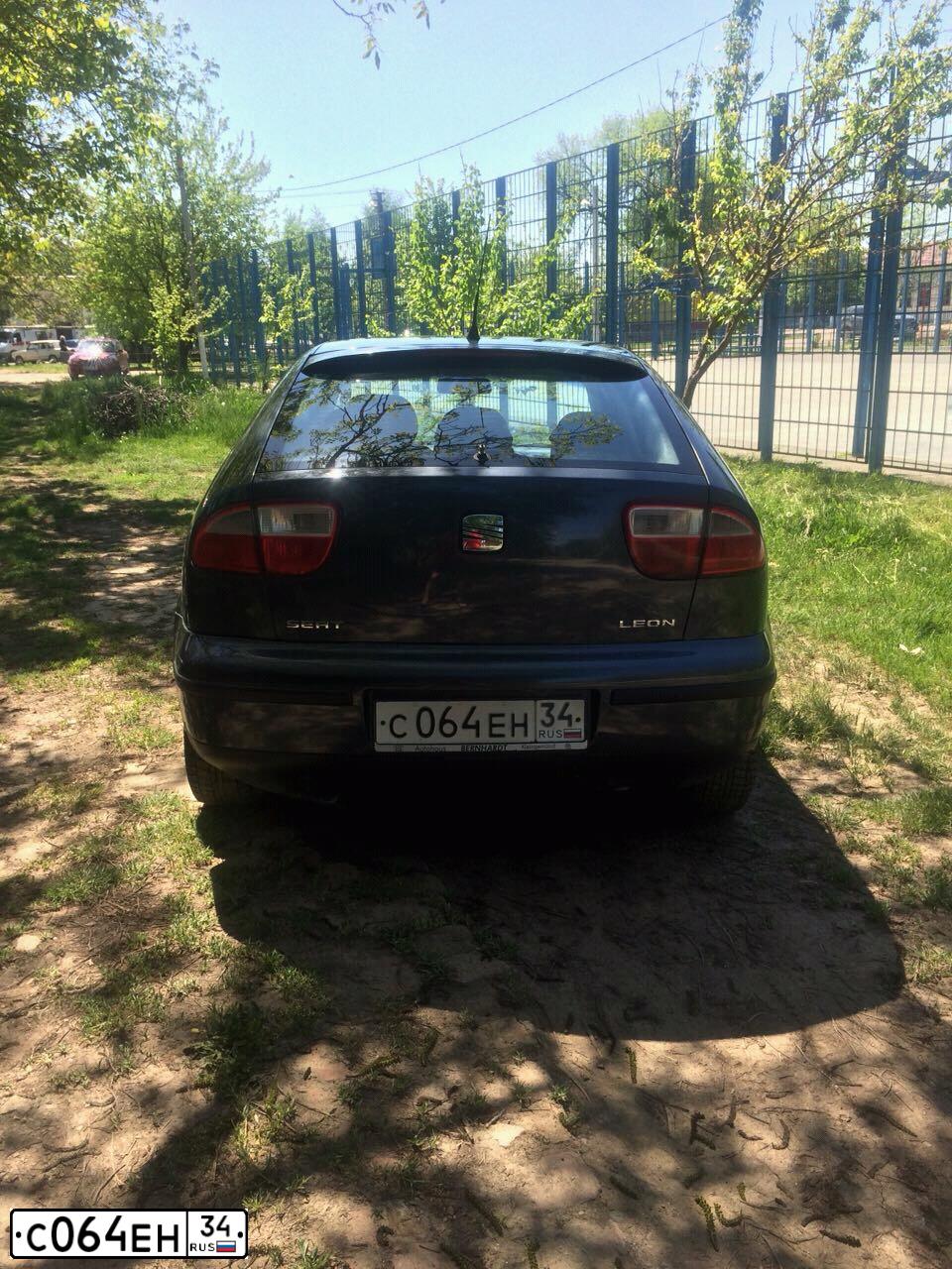 Фото автомобиля SEAT LEON, 2001 — госномер К222ОУ34. Цвет: Серый