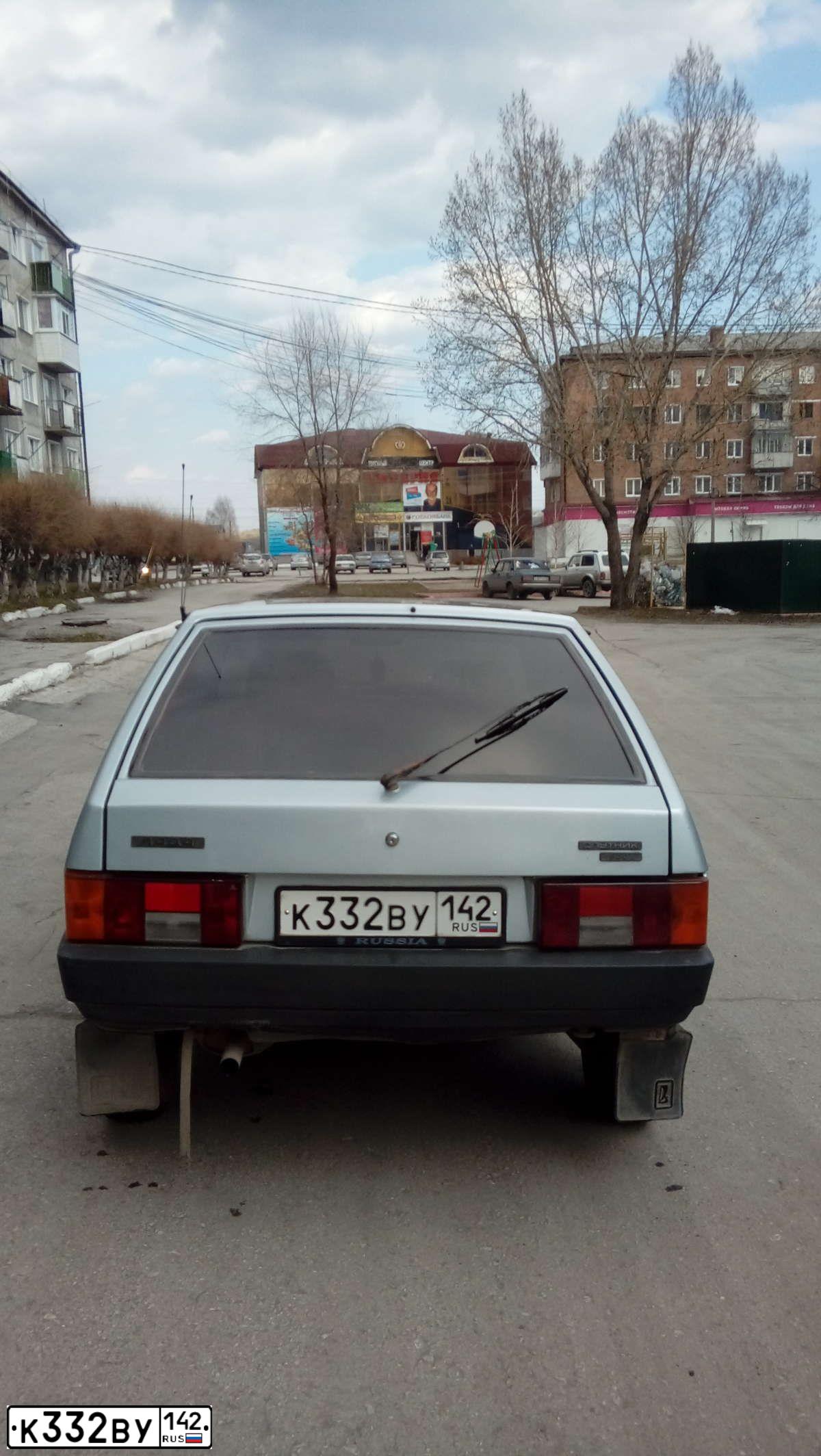 Фото автомобиля LADA 2109, 2001 — госномер Р332РЕ142. Цвет: СЕРЕБРИСТО-ГОЛУБОЙ