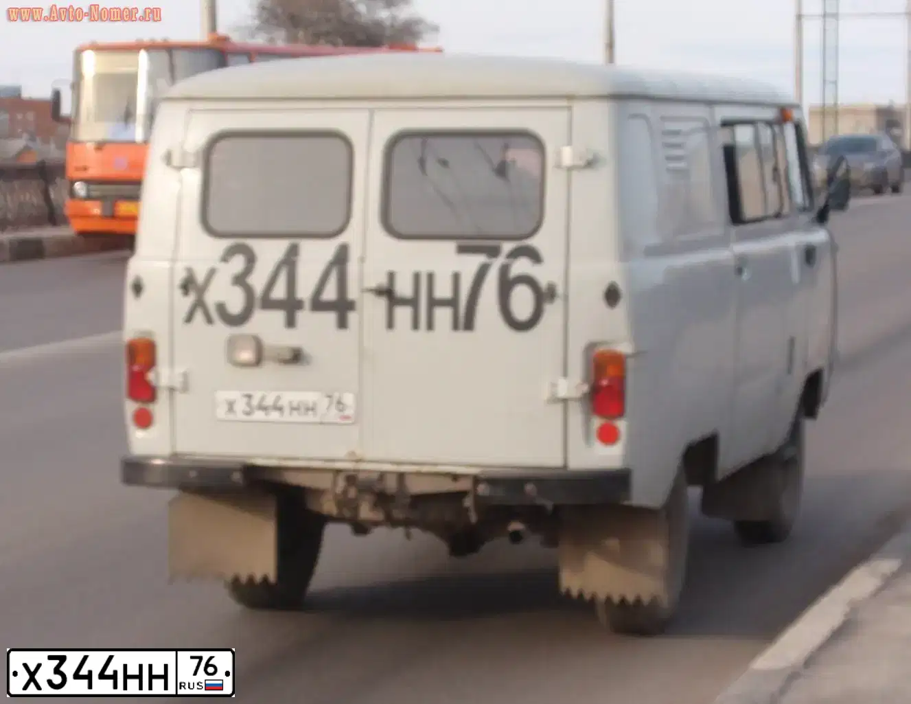 Фото автомобиля UAZ Z 3741, 2005 — госномер Х344НН76. Цвет: БЕЛАЯ НОЧЬ