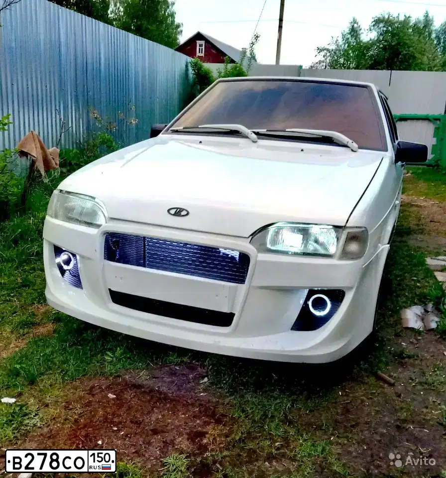 Фото автомобиля LADA 2114 SAMARA, 2005 — госномер М807АХ177. Цвет: БЕЛЫЙ