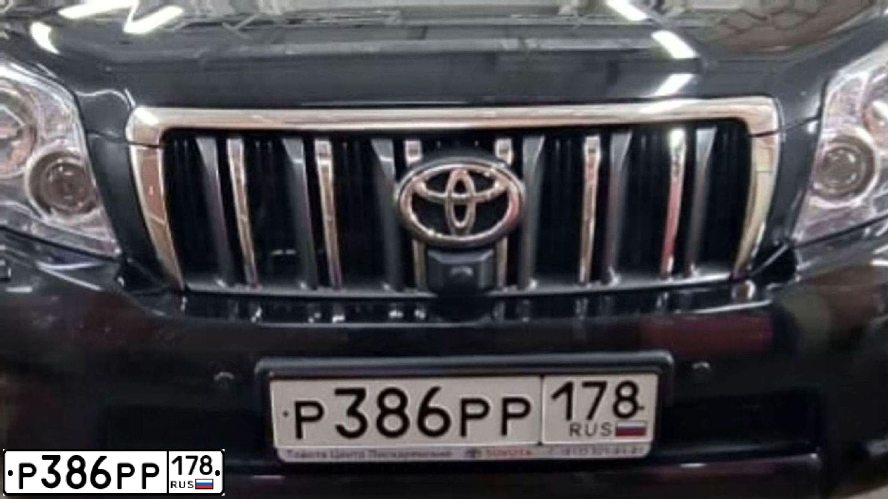 Фото автомобиля TOYOTA LANDCRUISER, 2010 — госномер Р386РР178. Цвет: ЧЕРНЫЙ