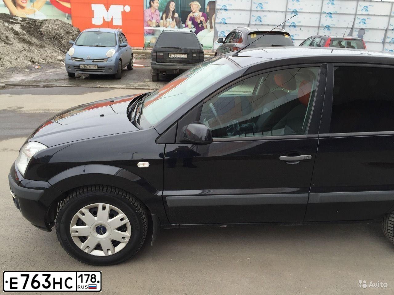 Фото автомобиля VOLKSWAGEN PASSAT, 1992 — госномер В166РР147. Цвет: ЧЕРНЫЙ
