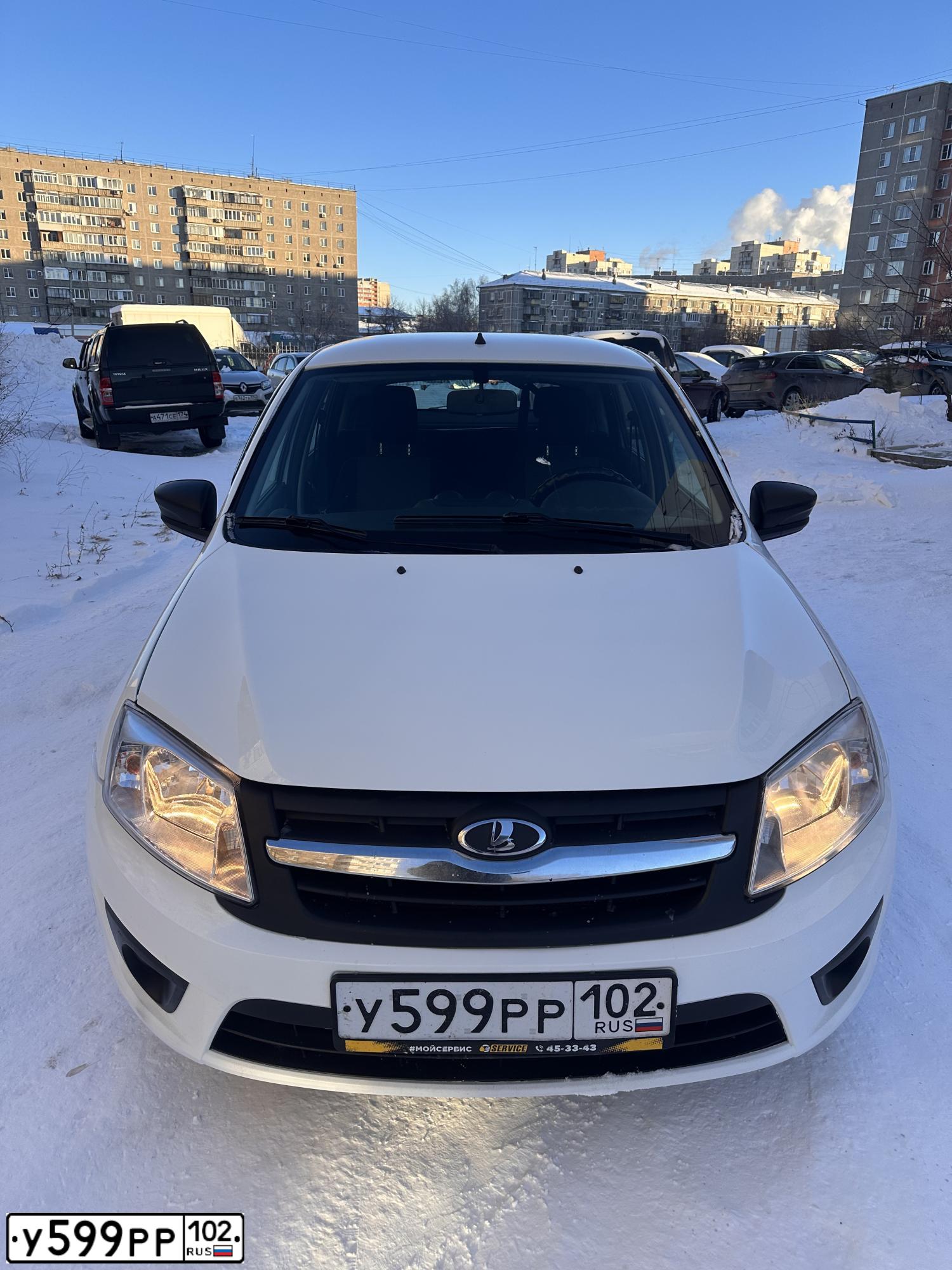 Фото автомобиля LADA 2191 GRANTA, 2017 — госномер У599РР102. Цвет: БЕЛЫЙ