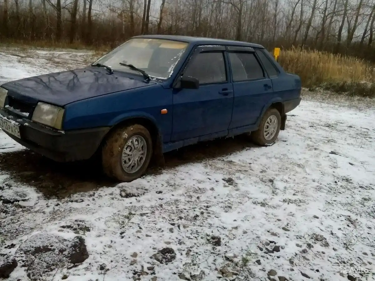 Фото автомобиля CHEVROLET CRUZE, 2010 — госномер В313РА21. Цвет: СЕРЕБРИСТЫЙ МЕТАЛЛИК