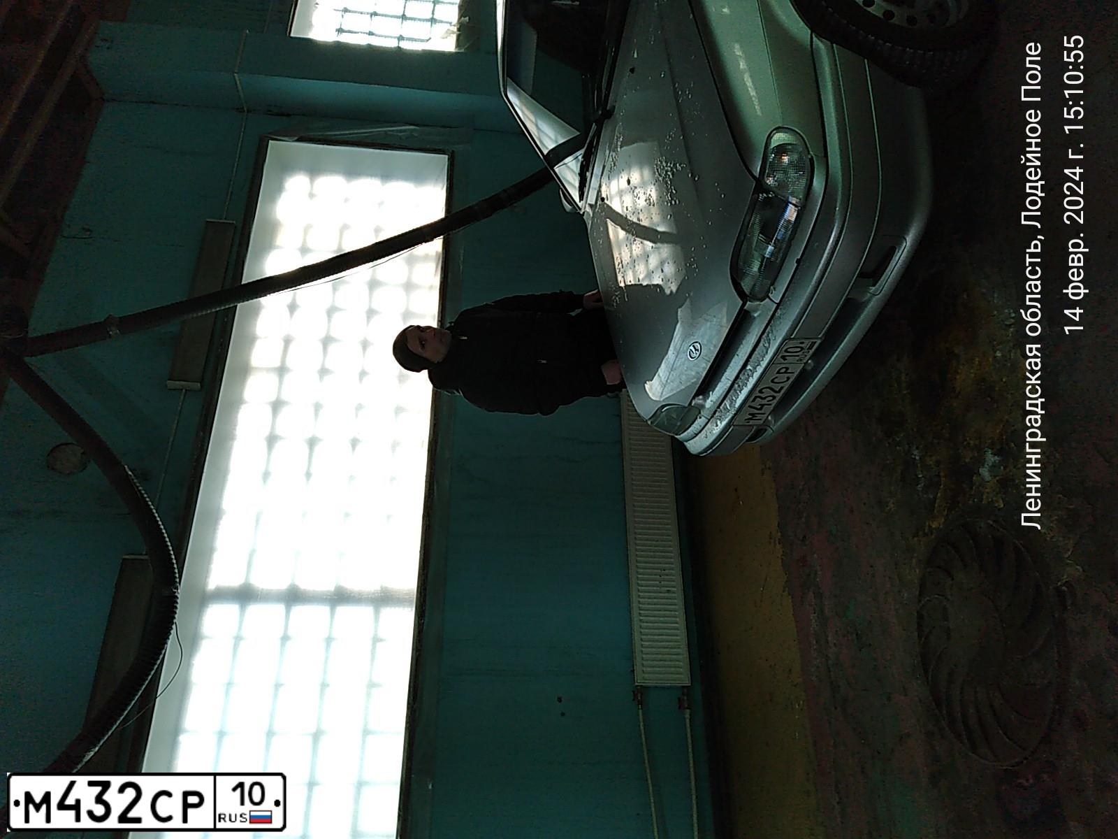 Фото автомобиля LADA 2114 SAMARA, 2012 — госномер М432СР10. Цвет: СВЕТЛО-СЕРЕБР.МЕТАЛЛ