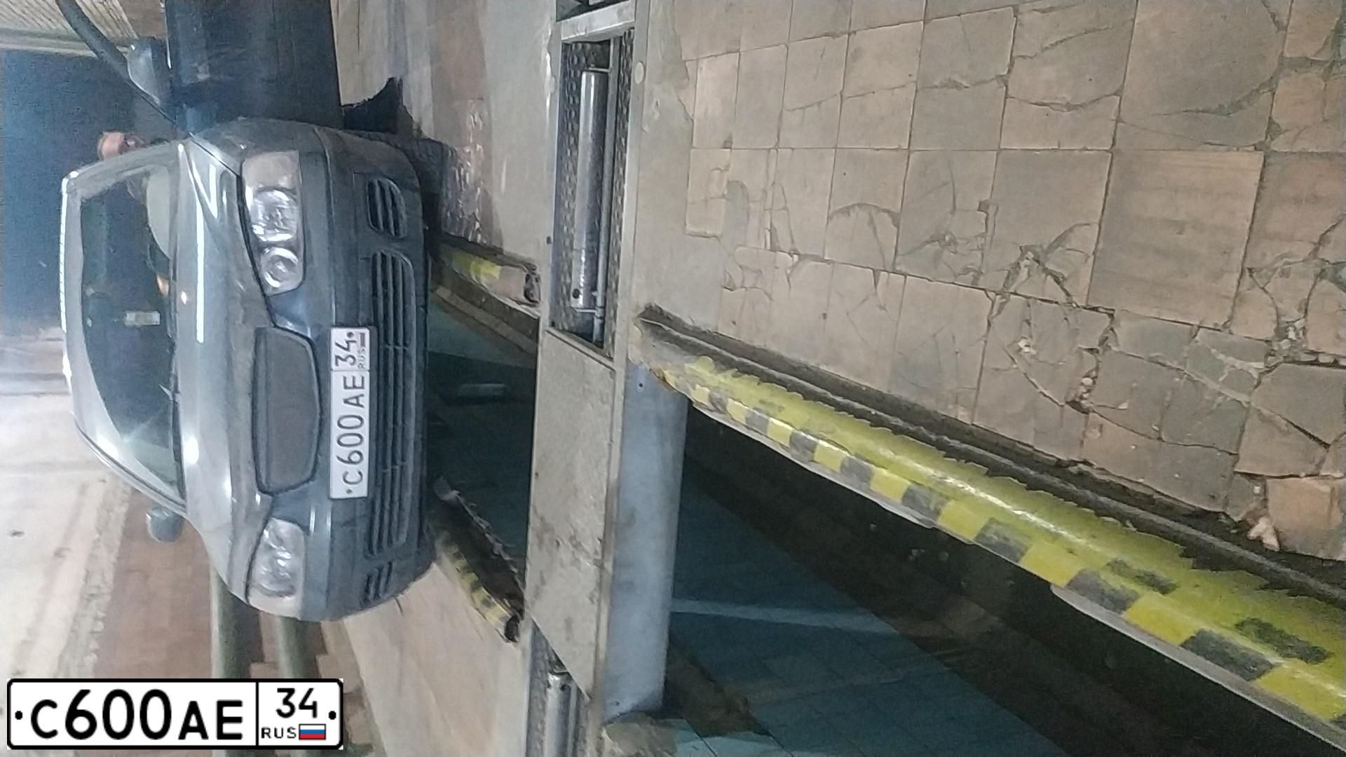 Фото автомобиля GAZ Z 3221 GAZEL, 2008 — госномер С600АН34. Цвет: Белый