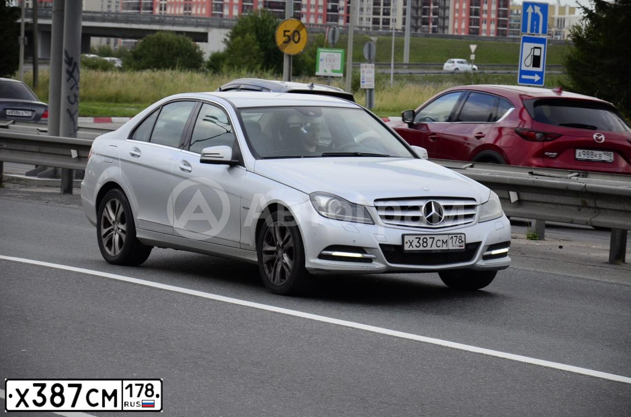 Фото автомобиля MERCEDES-BENZ C200, 2011 — госномер Т978ВК58. Цвет: СЕРЕБРИСТЫЙ