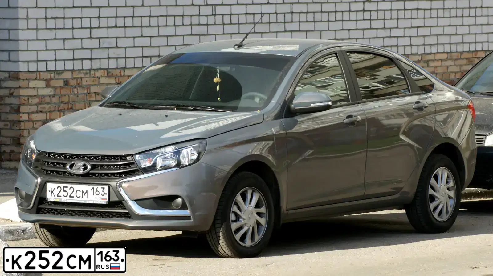Фото автомобиля LADA PRIORA, 2011 — госномер С287АХ68. Цвет: СВЕТЛО-СЕРЕБРИСТЫЙ МЕТАЛЛ