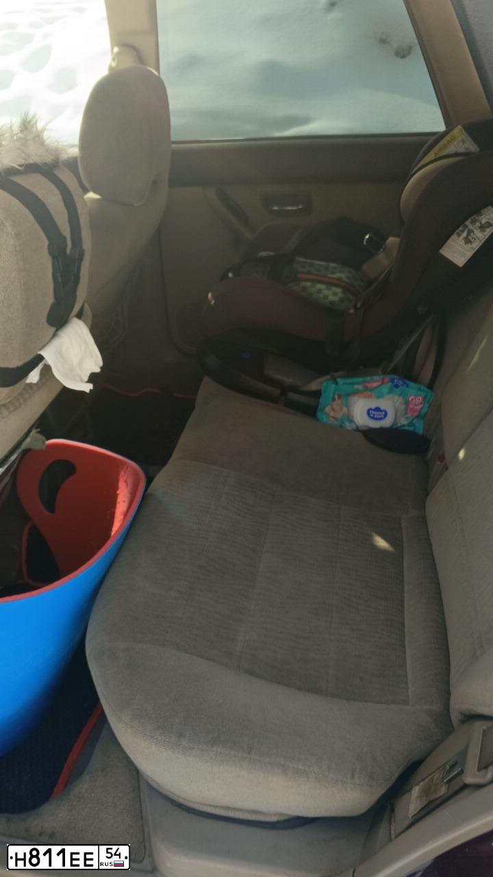 Фото автомобиля SUBARU OUTBACK, 2001 — госномер Н811ЕЕ54. Цвет: КРАСНЫЙ БОРДОВЫЙ
