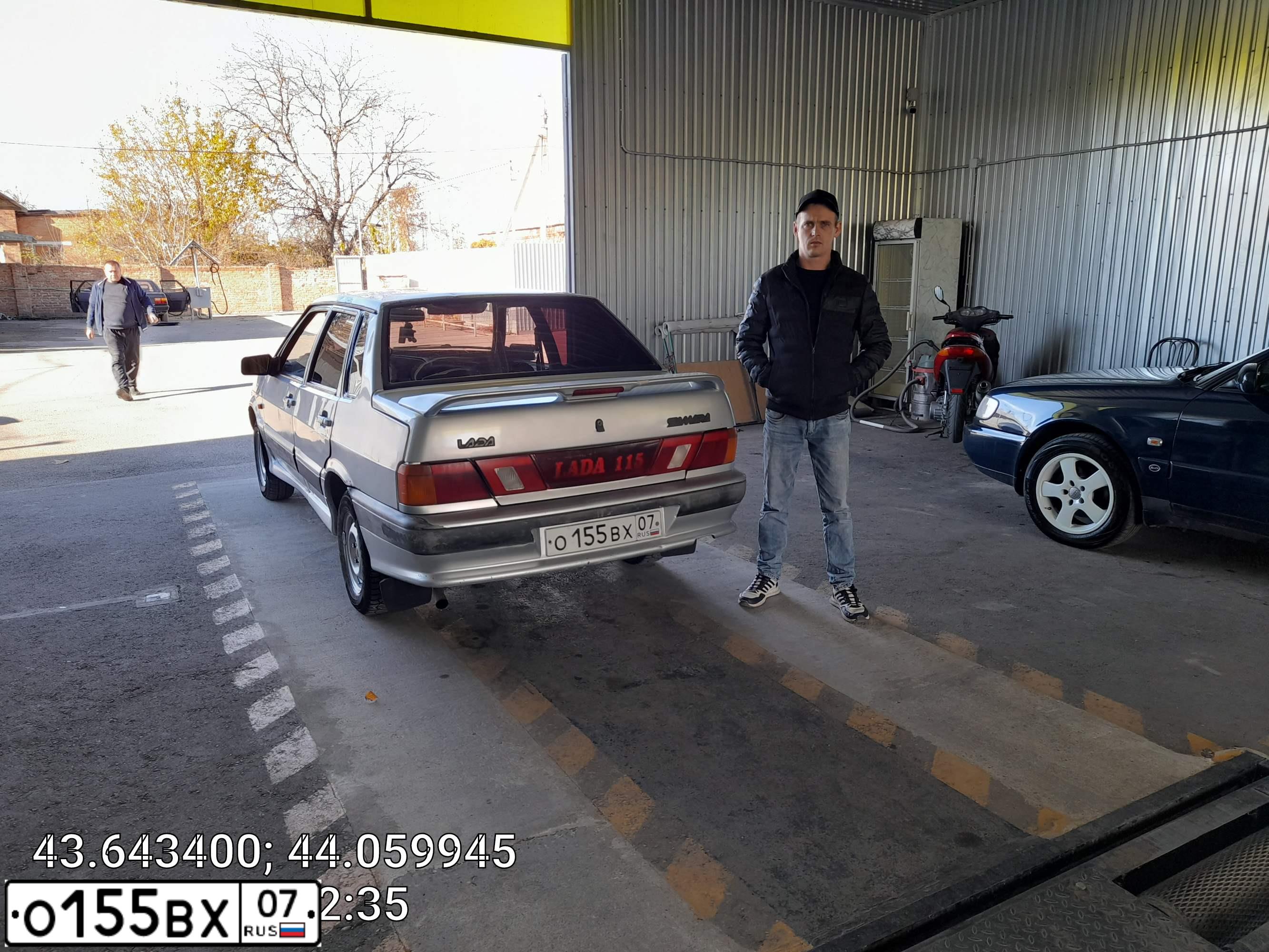Фото автомобиля LADA 2115 SAMARA, 2005 — госномер О155ВХ07. Цвет: СВ.-СЕРЕБРИСТЫЙ МЕТАЛЛ