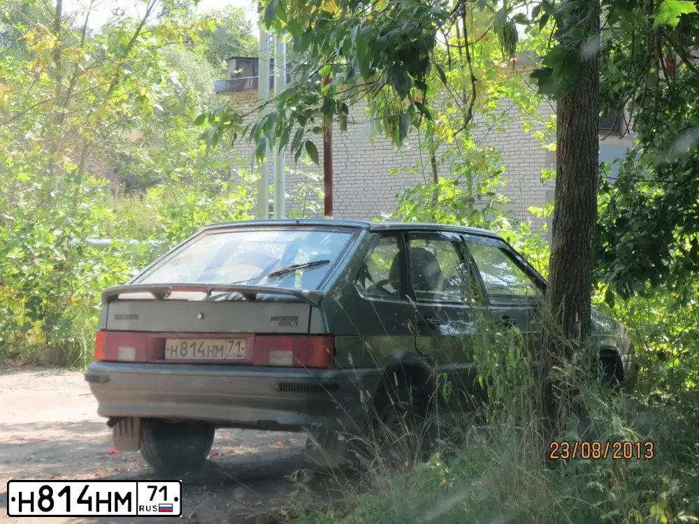 Фото автомобиля LADA 2114, 2004 — госномер О615НН32. Цвет: СРЕДНИЙ СЕРО-ЗЕЛЕНЫЙ МЕТ.