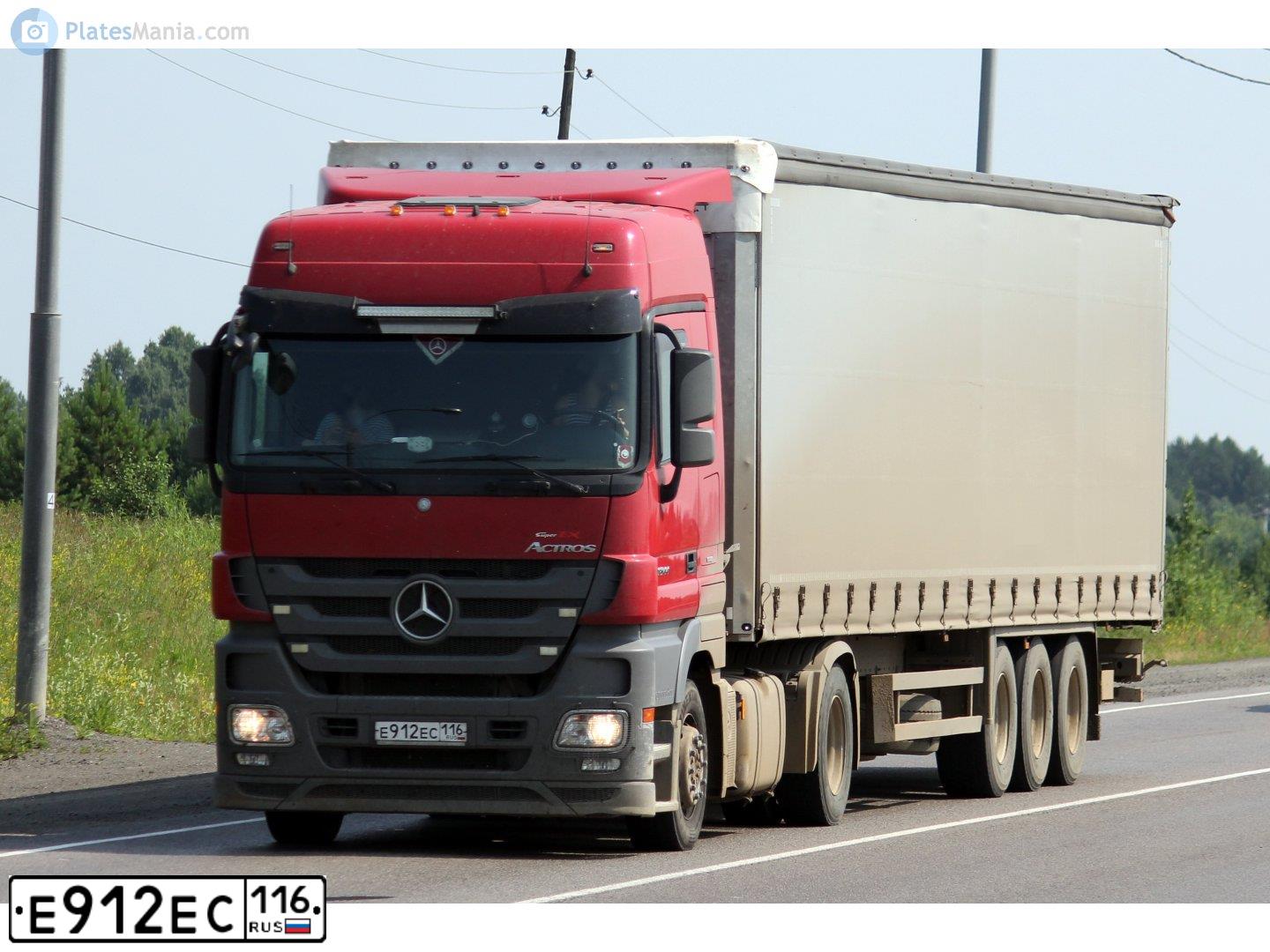 Фото автомобиля MERCEDES ACTROS, 2017 — госномер М283ЕМ716. Цвет: Красный