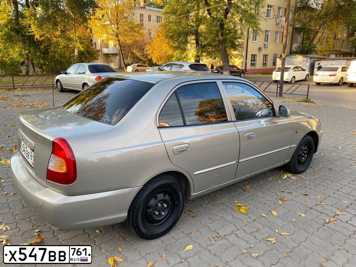 Фото автомобиля TAGAZ ACCENT, 2008 — госномер Х547ВВ761. Цвет: СВЕТЛО-БЕЖЕВЫЙ