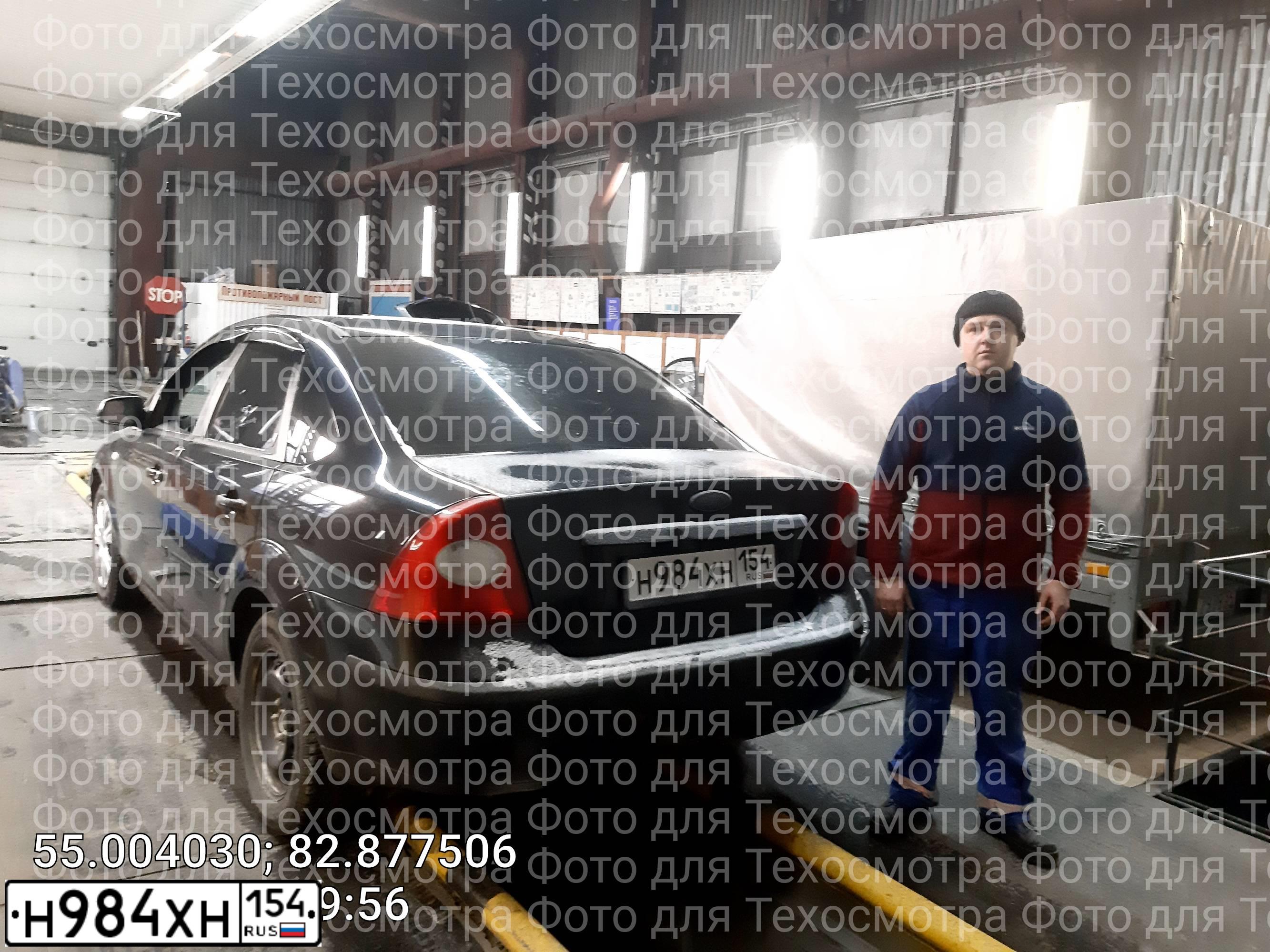 Фото автомобиля FORD FOCUS, 2006 — госномер К080АТ154. Цвет: ЧЕРНЫЙ