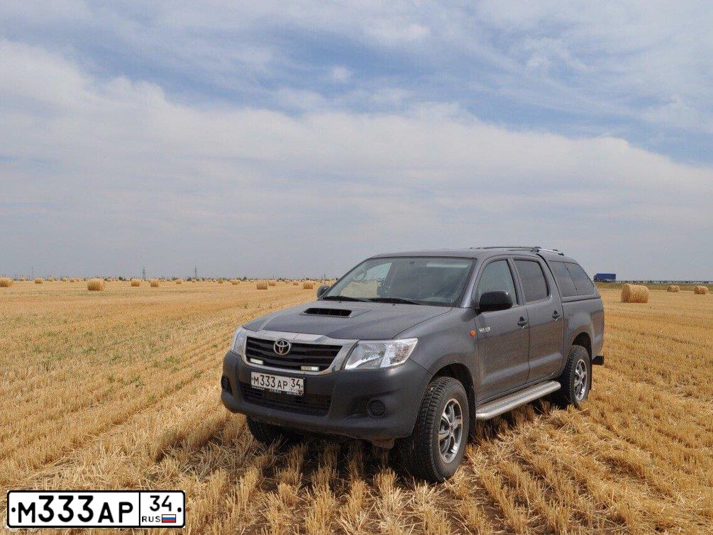 Фото автомобиля NISSAN X-TRAIL, 2007 — госномер С017НТ55. Цвет: СЕРЕБРИСТЫЙ