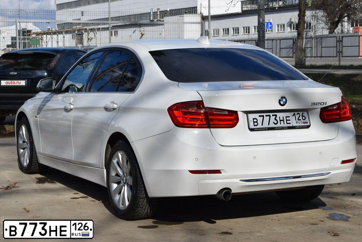 Фото автомобиля BMW SERIE 3, 2012 — госномер Т404ВТ193. Цвет: Белый