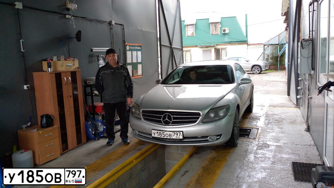 Фото автомобиля MERCEDES-BENZ CL500, 2007 — госномер Н127ЕХ180. Цвет: СЕРЕБРИСТЫЙ