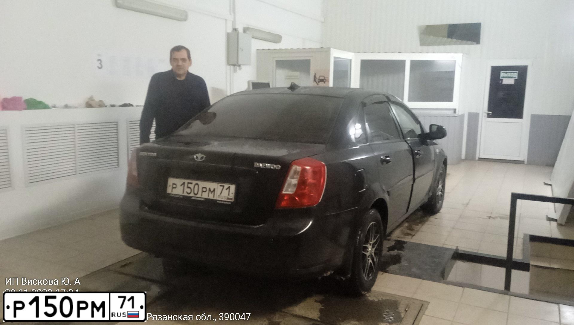 Фото автомобиля DAEWOO GENTRA, 2014 — госномер А910УВ62. Цвет: Бледно-Черный