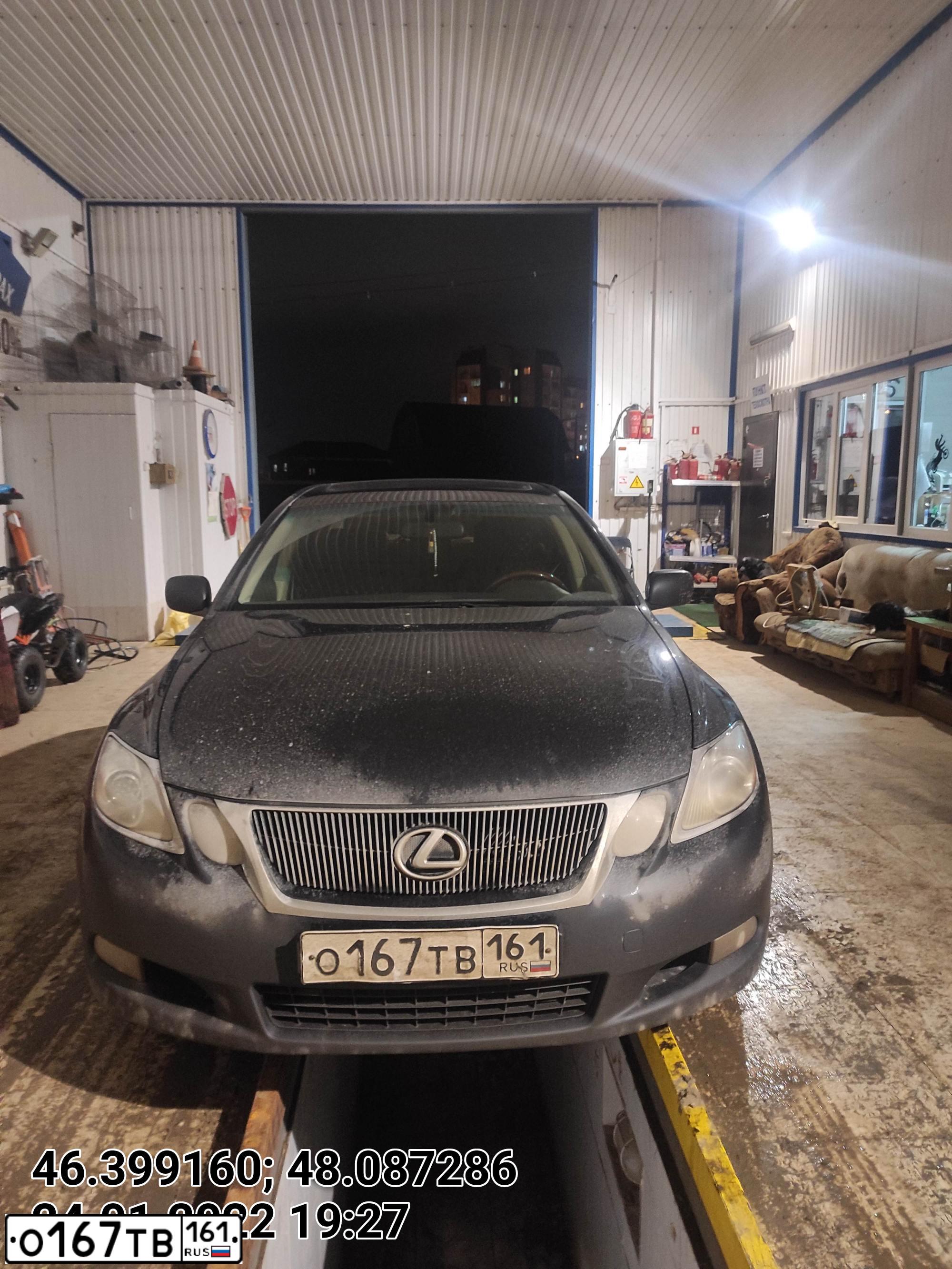 Фото автомобиля LEXUS GS, 2005 — госномер Н800СК93. Цвет: Темно-синий