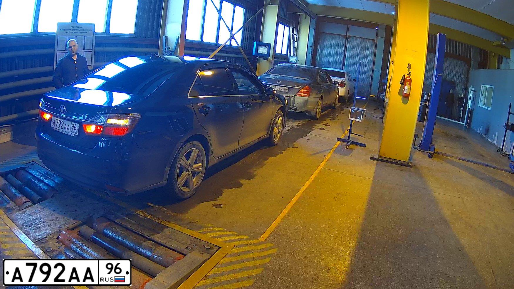 Фото автомобиля GAZ Z 3110 WOLGA, 2003 — госномер Н023ВЕ196. Цвет: Белый