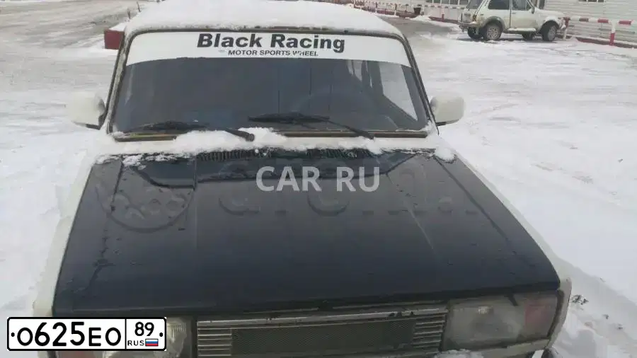 Фото автомобиля LADA 2105, 1997 — госномер О625ЕО89. Цвет: БЕЛЫЙ