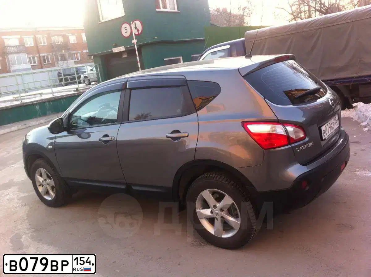 Фото автомобиля NISSAN QASHQAI, 2012 — госномер А392ОВ122. Цвет: СЕРЫЙ