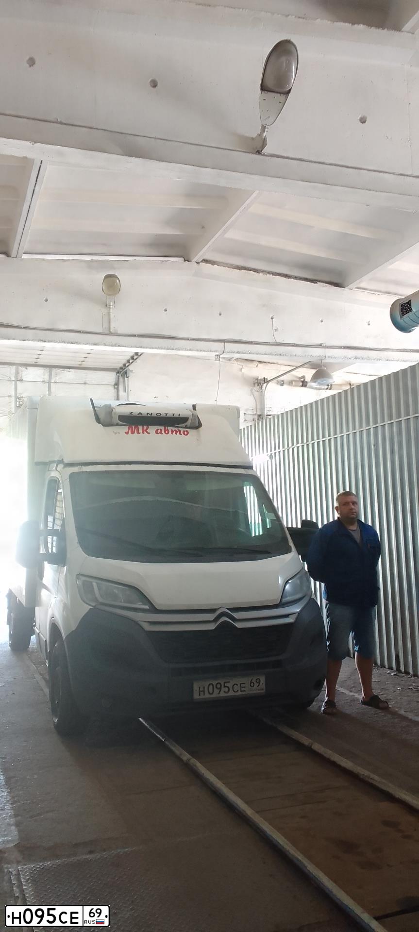 Фото автомобиля CITROEN JUMPER, 2017 — госномер Х405СА797