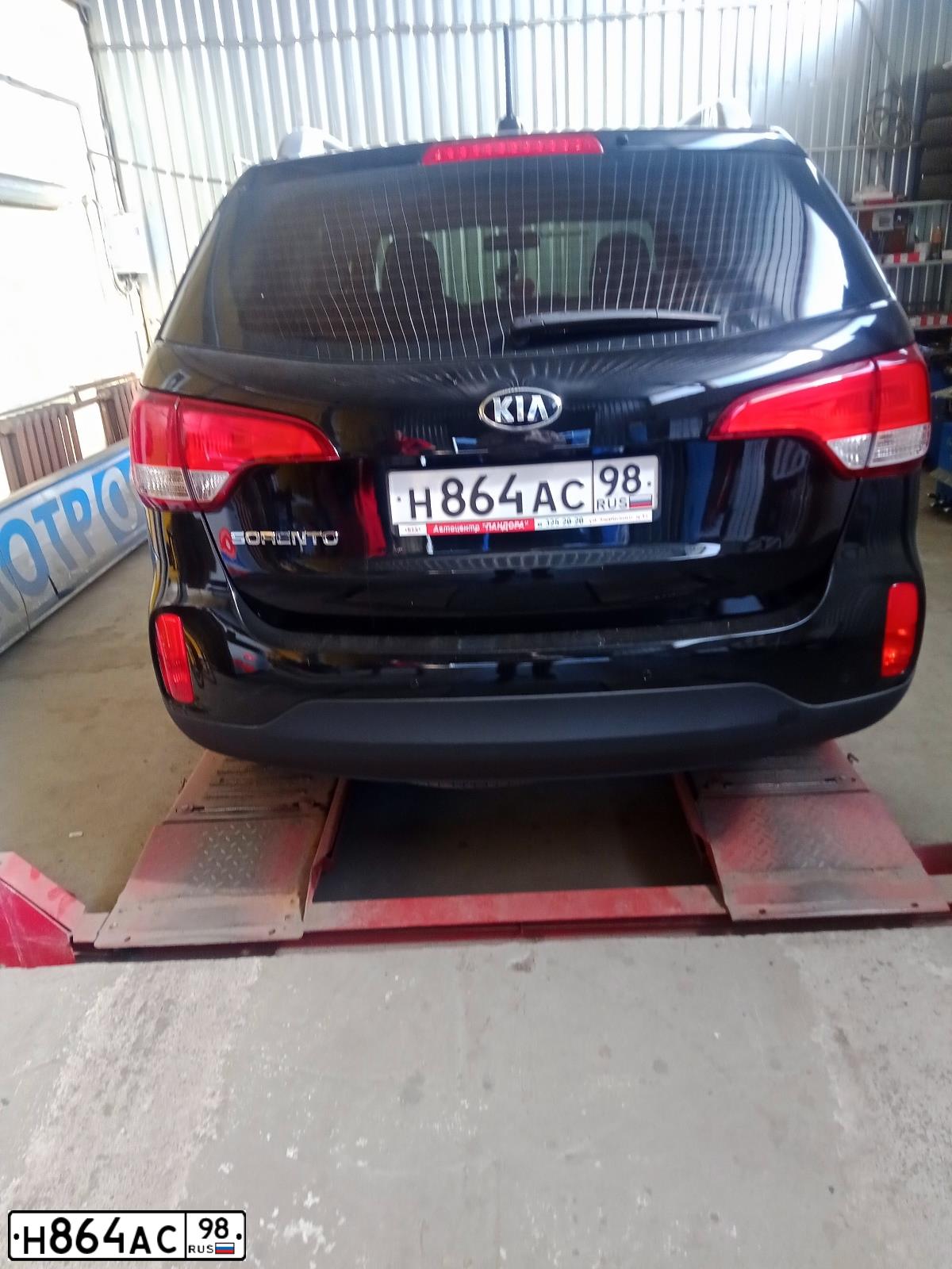 Фото автомобиля HONDA CIVIC, 2006 — госномер Х529ЕХ178