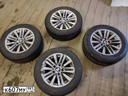 Фото автомобиля BMW SERIE 3, 2009 — госномер В614ХС777. Цвет: голубой
