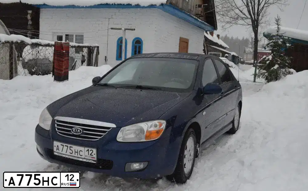 Фото автомобиля NISSAN ALMERA, 2000 — госномер Е476УО12. Цвет: Серебристый
