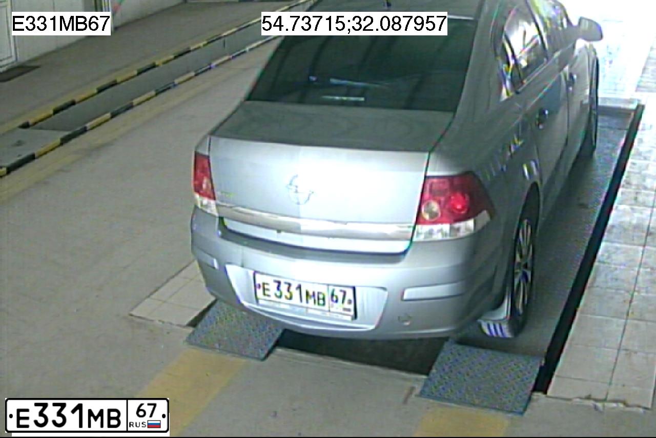 Фото автомобиля OPEL ASTRA, 2010 — госномер Е331МВ67. Цвет: СЕРЕБРИСТЫЙ