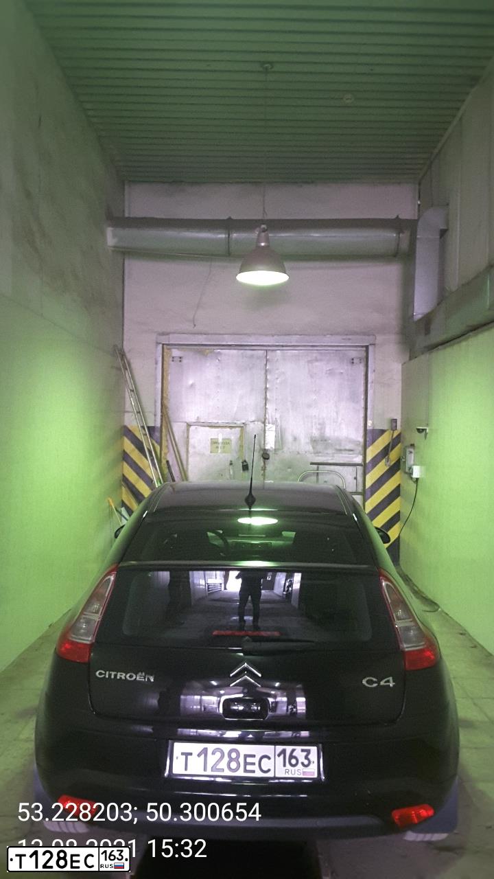 Фото автомобиля CITROEN C4, 2008 — госномер Т128ЕС163. Цвет: ЧЕРНЫЙ