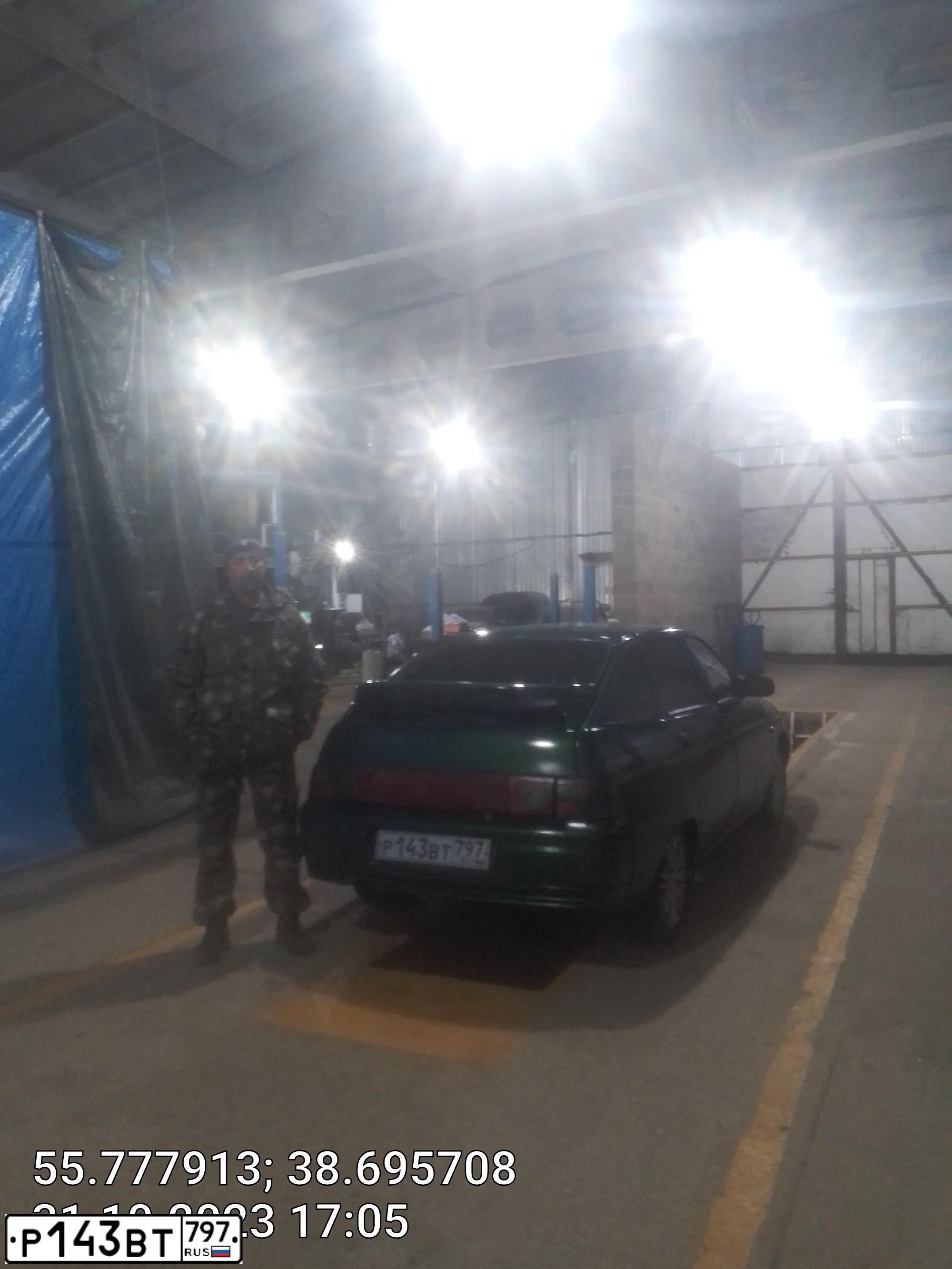 Фото автомобиля LADA 2112 LADA, 2002 — госномер М548УВ99. Цвет: ЗЕЛЕНЫЙ ТЕМНЫЙ