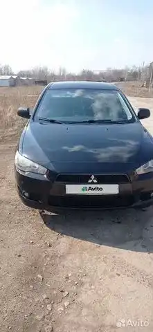 Фото автомобиля VOLKSWAGEN POLO, 2012 — госномер О033РВ163. Цвет: БЕЛЫЙ