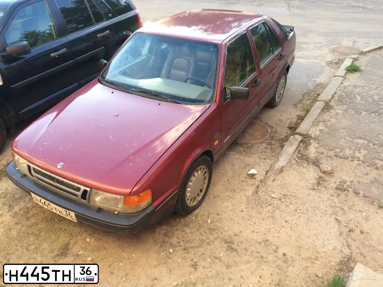 Фото автомобиля SAAB 9000, 1986 — госномер У346ЕТ36. Цвет: Красный
