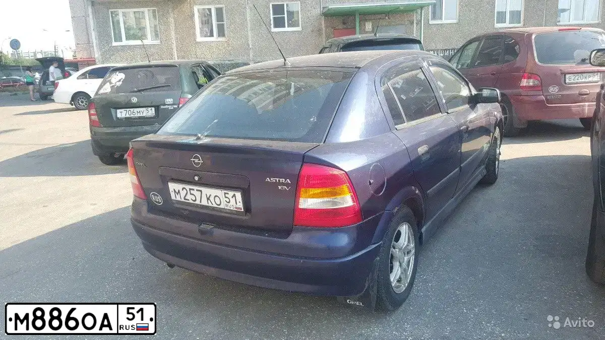 Фото автомобиля FORD KUGA, 2011 — госномер М886ОА51. Цвет: ЧЕРНЫЙ