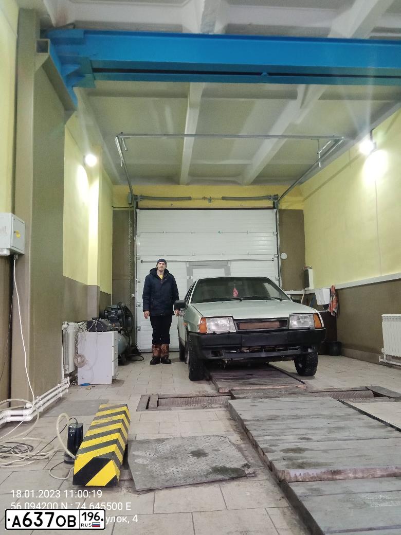 Фото автомобиля LADA 2109 SAMARA, 2002 — госномер Х371КН55