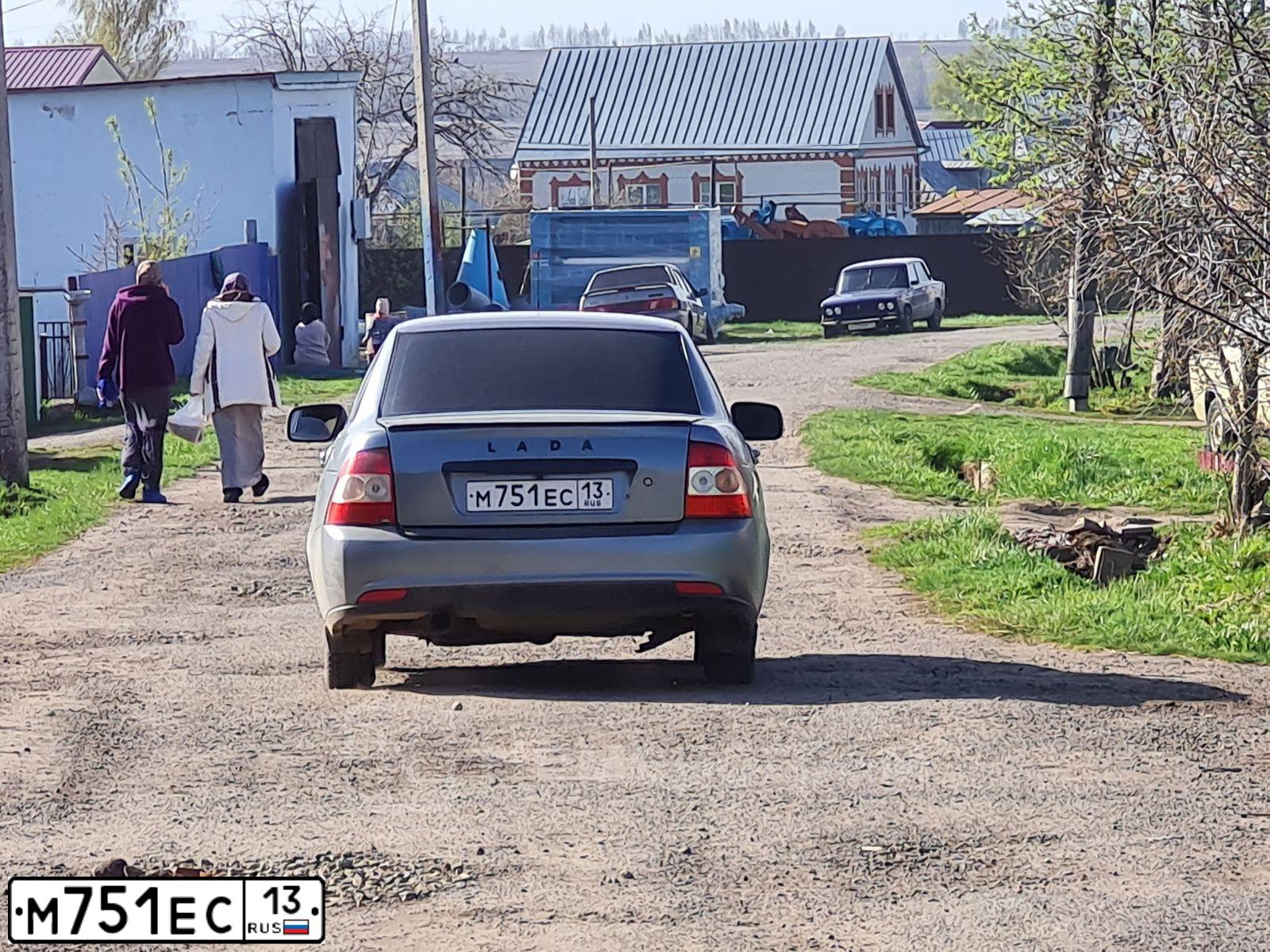 Фото автомобиля LADA 2170 PRIORA, 2007 — госномер М751ЕС13. Цвет: СРЕДНИЙ СЕРО-ЗЕЛЕНЫЙ МЕТ