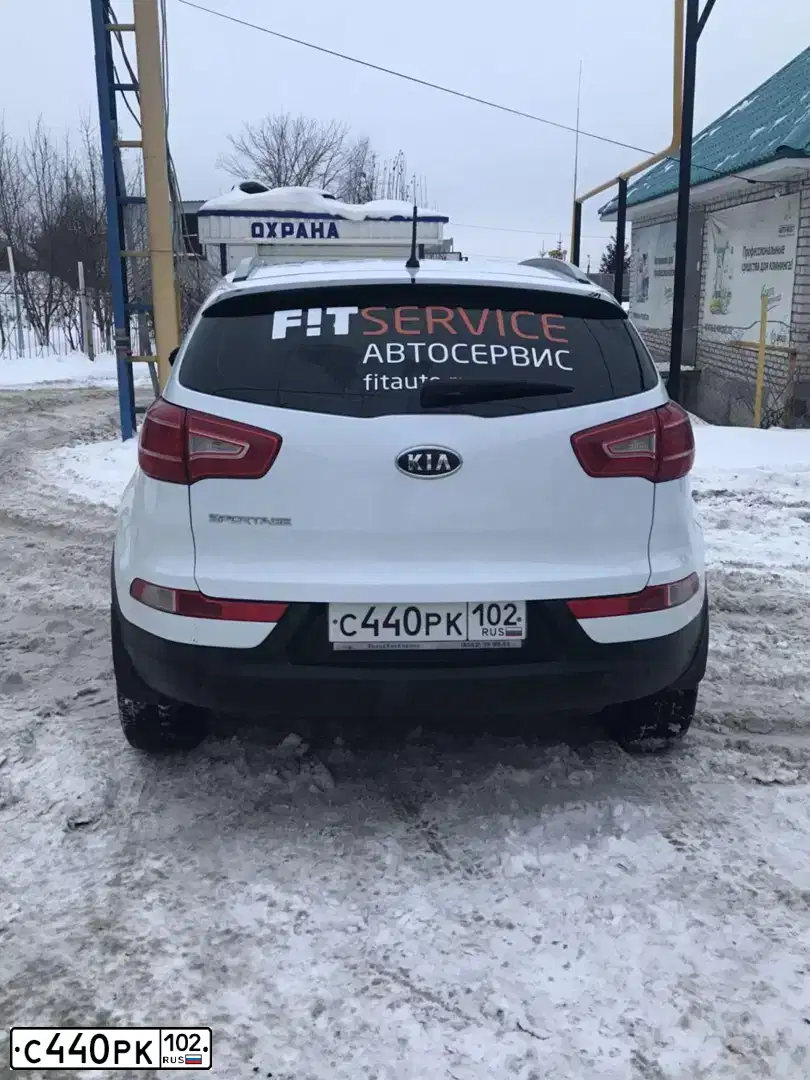 Фото автомобиля KIA SPORTAGE, 2011 — госномер А200НА67. Цвет: БЕЛЫЙ